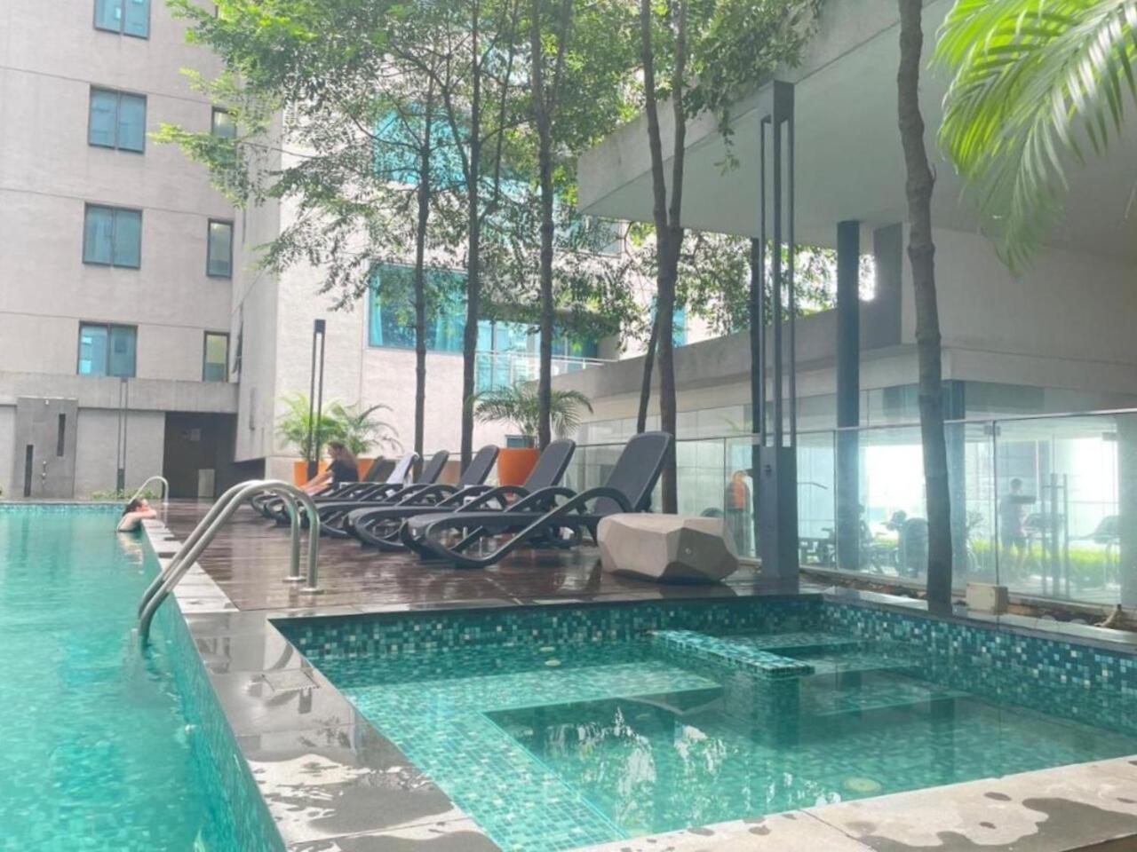 Summer Suites Klcc By Apartx كوالالمبور المظهر الخارجي الصورة