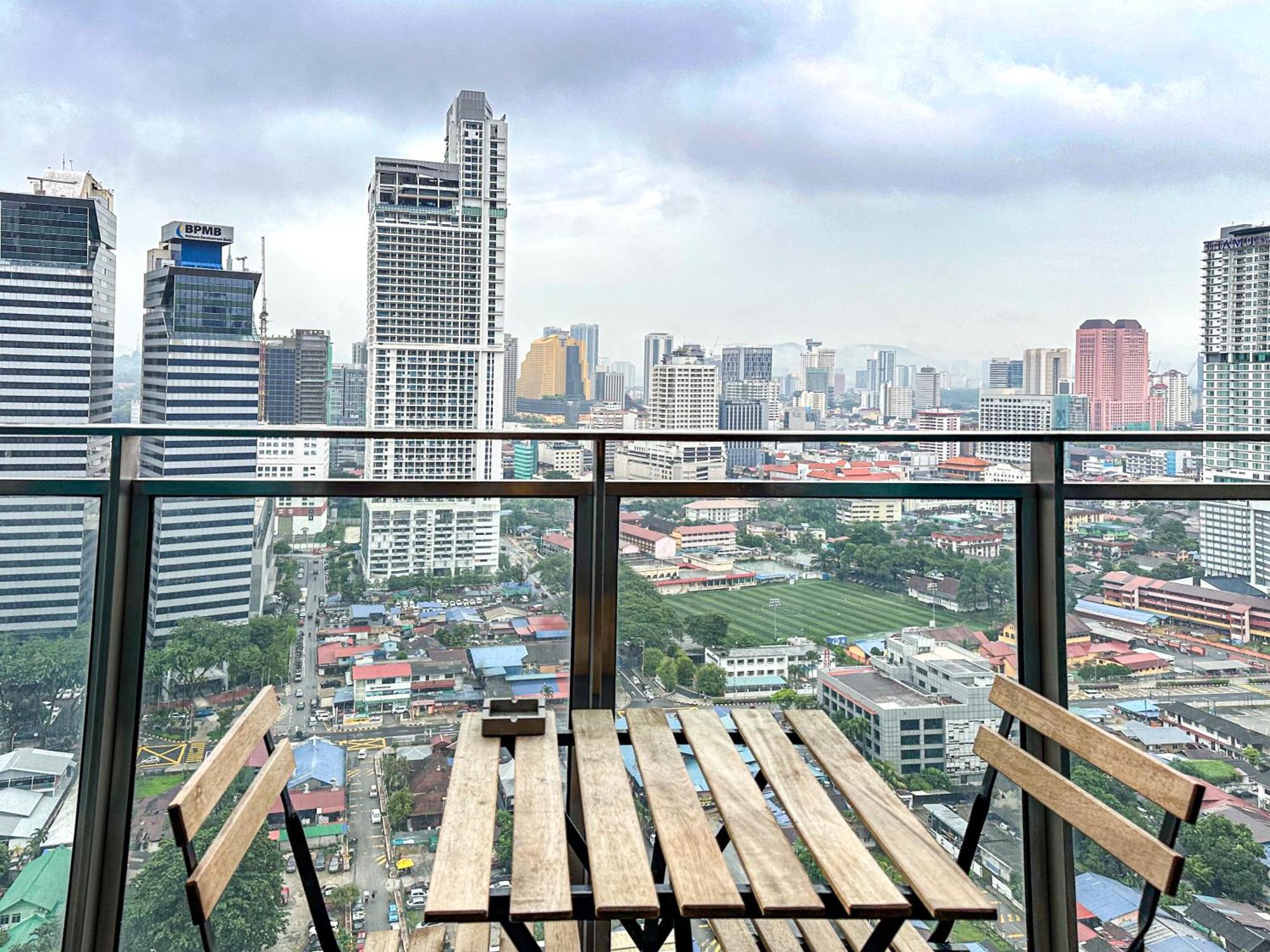 Summer Suites Klcc By Apartx كوالالمبور المظهر الخارجي الصورة